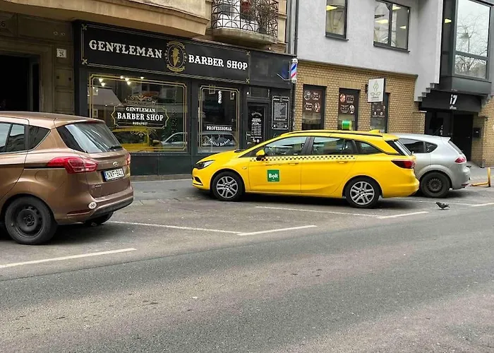 Center شقة بودابست